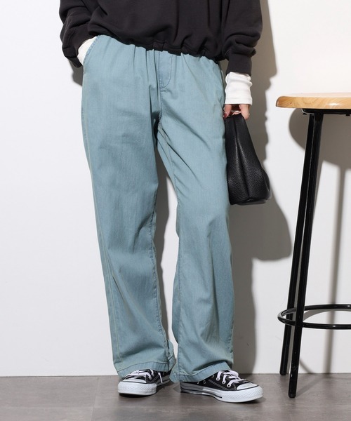 atONE(アットワン)の「エアリーデニム ウエストゴムパンツ(その他パンツ・レディース・ワンウォッシュ/ネイビー/ライトブルー・LL/4L/M/L/3L)」の4枚目の写真
