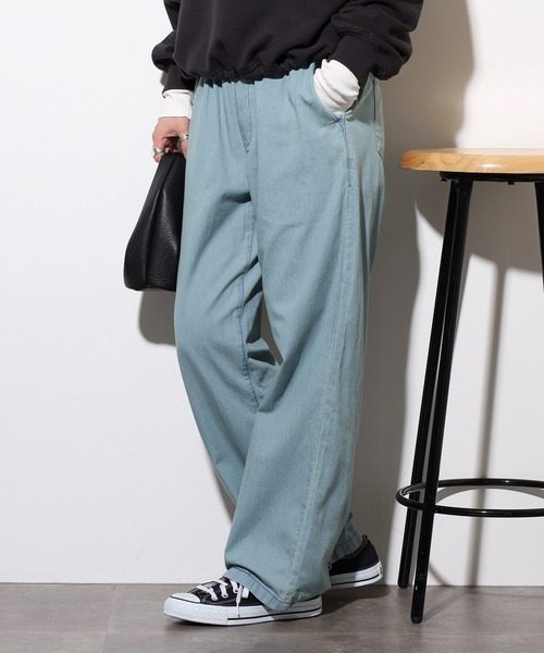 atONE(アットワン)の「エアリーデニム ウエストゴムパンツ(その他パンツ・レディース・ワンウォッシュ/ネイビー/ライトブルー・LL/4L/M/L/3L)」の5枚目の写真
