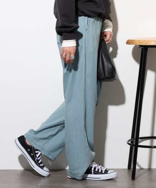 atONE(アットワン)の「エアリーデニム ウエストゴムパンツ(その他パンツ・レディース・ワンウォッシュ/ネイビー/ライトブルー・LL/4L/M/L/3L)」の7枚目の写真