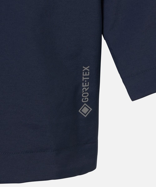 AIGLE(エーグル)の「GORE-TEX 防風 防水 透湿 2レイヤージャケット RP フード脱着可(マウンテンパーカー・レディース・ライトブルー/ベージュ/ダークネイビー・36/40/38)」の10枚目の写真