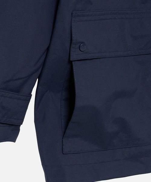 AIGLE(エーグル)の「GORE-TEX 防風 防水 透湿 2レイヤージャケット RP フード脱着可(マウンテンパーカー・レディース・ライトブルー/ベージュ/ダークネイビー・36/40/38)」の11枚目の写真