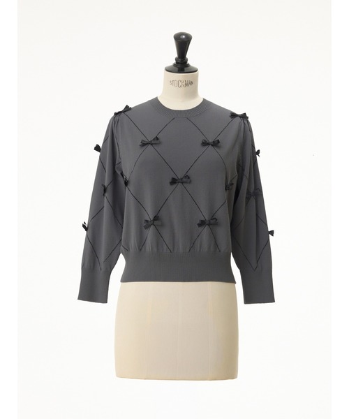 UNIVERVAL MUSE（ユニバーバル ミューズ）の「コンフォートイネス_リボンアーガイルチェックニット（ニット/セーター・レディース・グレー/ピンクベージュ・2）」の3枚目の写真