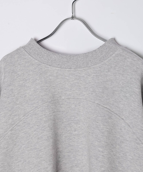 LEPSIM（レプシィム）の「パフエア切り替えBIGプルオーバー　582468（スウェット・レディース・チャコールグレー/トップグレー/アイボリー/カーキ・FREE）」の21枚目の写真