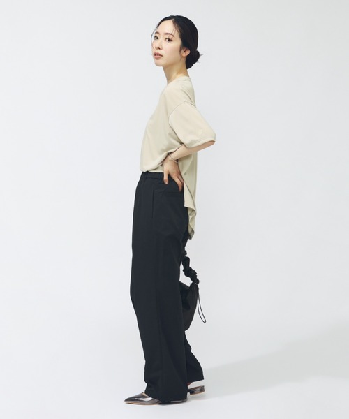 NEW BALANCE（ニューバランス）の「【別注】ニューバランス New Balance ファンクションサイドスリットTシャツ_ 限定コラボ（Tシャツ/カットソー・レディース・アイボリー/ブラック/ターコイズブルー・M/L）」の7枚目の写真