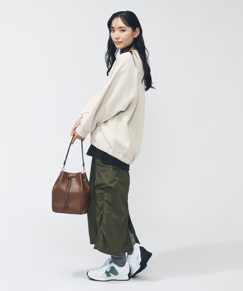 NEW BALANCE（ニューバランス）の「【別注】ニューバランス New Balance ファンクションサイドスリットTシャツ_ 限定コラボ（Tシャツ/カットソー・レディース・アイボリー/ブラック/ターコイズブルー・M/L）」の17枚目の写真