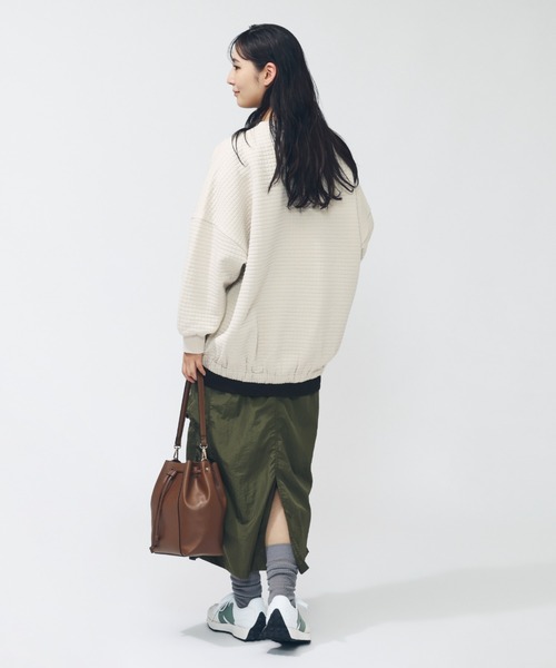 NEW BALANCE（ニューバランス）の「【別注】ニューバランス New Balance ファンクションサイドスリットTシャツ_ 限定コラボ（Tシャツ/カットソー・レディース・アイボリー/ブラック/ターコイズブルー・M/L）」の18枚目の写真
