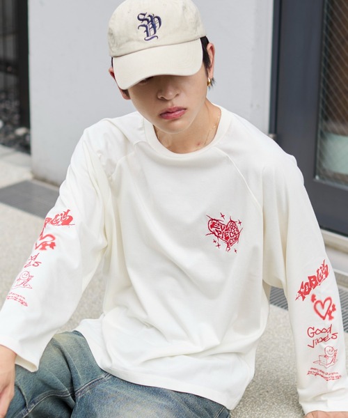 WEGO(ウィゴー)の「WEGO/スリーブロゴグラフィックラグランロンT(Tシャツ/カットソー・メンズ・ブラック/ブラック系その他/ホワイト/スミクロ・MEDIUM/LARGE)」の14枚目の写真