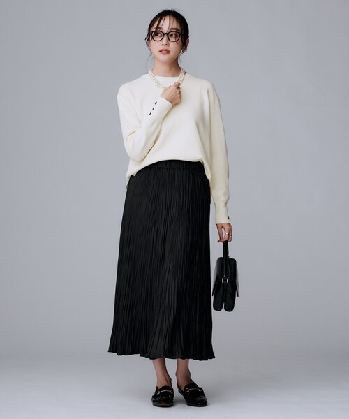 UNTITLED(アンタイトル)の「【アンサンブル可/洗える】ウールミラノリブニット(ニット/セーター・レディース・ホワイト系7/ブラック/レッド系1/オフホワイト/ブラック系4/ブルー系その他/ベージュ系4・03/00/01/02/04/44/48)」の11枚目の写真