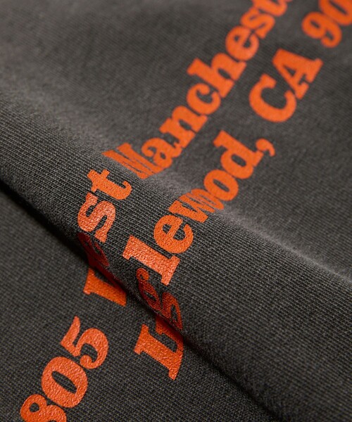 FREAK'S STORE（フリークスストア）の「RANDY'S DONUTS/ランディーズドーナツ INGLEWOOD SHOP PHOTO TEE/ イングルウッド ショップフォトTシャツ（Tシャツ/カットソー・メンズ・ホワイト/チャコールグレー・X-LARGE/LARGE/MEDIUM/XX-LARGE）」の22枚目の写真