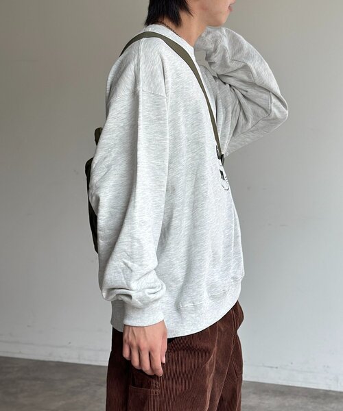 CPCM(シーピーシーエム)の「【ANYMAL】マスコットキャラスウェット(Tシャツ/カットソー・レディース・ブラウン/アイボリー/ブラック/ネイビー/グレー/オレンジ・MEDIUM/LARGE)」の22枚目の写真