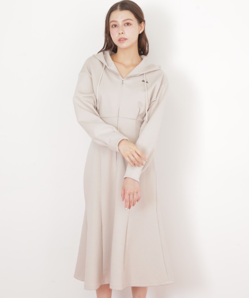 JILL by JILL STUART ロングワンピース 数時間のみ使用 ダイバーフーディーロングワンピース | JILL by JILL STUART