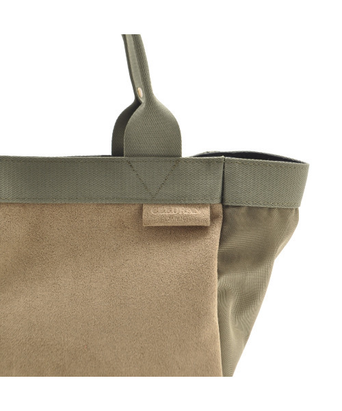 CLEDRAN(クレドラン)の「【ナイロン × スエード調 】CL3871 LANG COMBI TOTE(トートバッグ・レディース・アイボリー/モカ/グレー・FREE)」の7枚目の写真