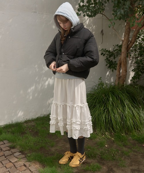 Birthday room(バースデイルーム)の「フリルティアードミディ丈スカート/frilled tiered midi skirt(スカート・レディース・ブラック/ホワイト・FREE)」の5枚目の写真