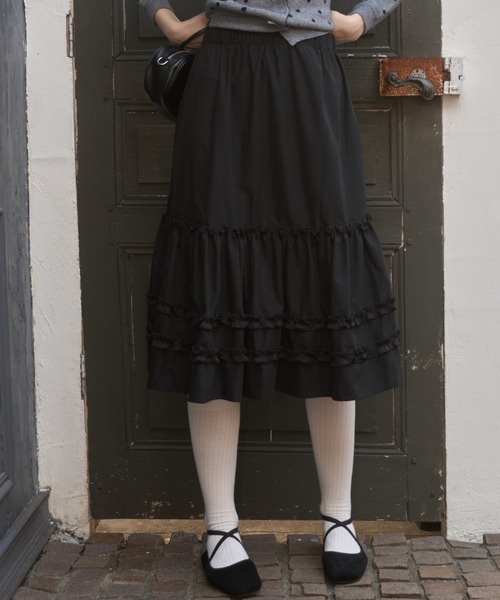 Birthday room(バースデイルーム)の「フリルティアードミディ丈スカート/frilled tiered midi skirt(スカート・レディース・ブラック/ホワイト・FREE)」の15枚目の写真