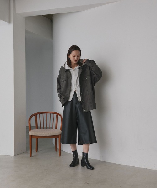 ad thie(アドティエ)の「オーバーシルエット スエードジャケット(ブルゾン・レディース・ベージュ/チャコール/キャメル/ダークブラウン・FREE)」の12枚目の写真