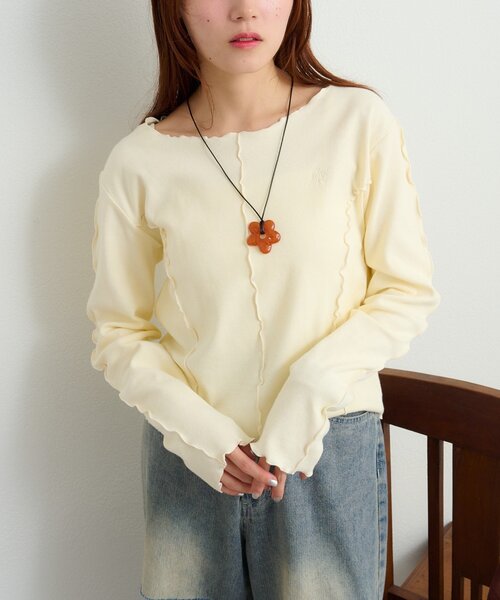 w closet(ダブルクローゼット)の「刺繍メロウリブトップス(Tシャツ/カットソー・レディース・ブラウン/アイボリー/チャコールグレー/グリーン・FREE)」の2枚目の写真