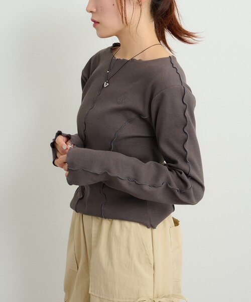 w closet(ダブルクローゼット)の「刺繍メロウリブトップス(Tシャツ/カットソー・レディース・ブラウン/アイボリー/チャコールグレー/グリーン・FREE)」の15枚目の写真