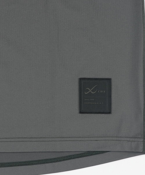 CW-X(シーダブリューエックス)の「トップス ハイゲージニットTシャツ 3分袖(Tシャツ/カットソー・レディース・ブラック/グレー・L/M/S)」の6枚目の写真