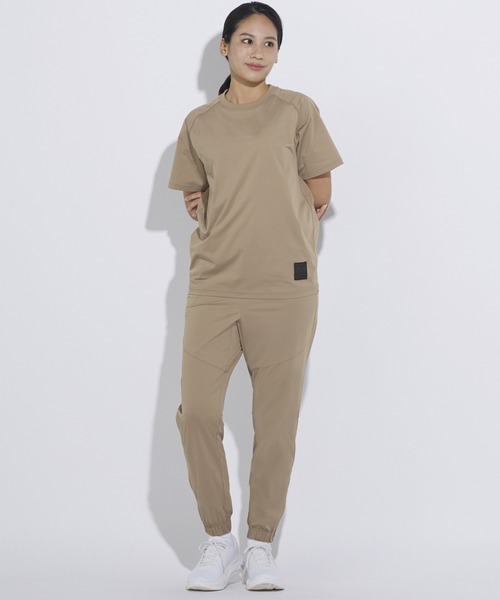 CW-X(シーダブリューエックス)の「トップス ハイゲージニットTシャツ 3分袖(Tシャツ/カットソー・レディース・ブラック/グレー・L/M/S)」の8枚目の写真