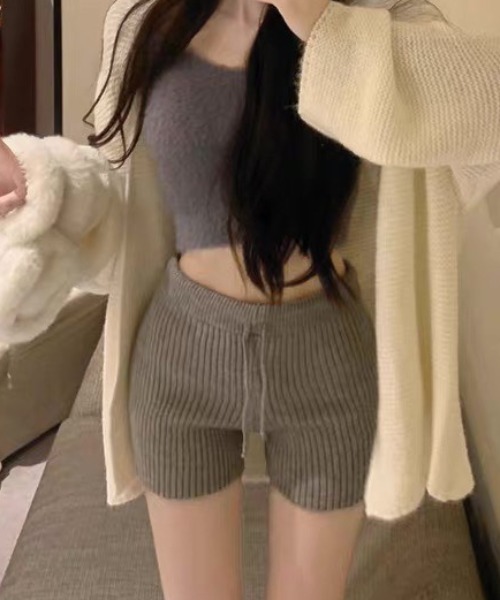 CELENA(セレナ)の「ウォームリブ・ニットショーツ(その他パンツ・レディース・ブラック/ホワイト/グレー/カーキ・FREE)」の9枚目の写真