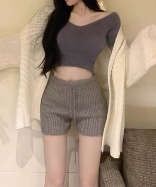 CELENA(セレナ)の「ウォームリブ・ニットショーツ(その他パンツ・レディース・ブラック/ホワイト/グレー/カーキ・FREE)」の16枚目の写真