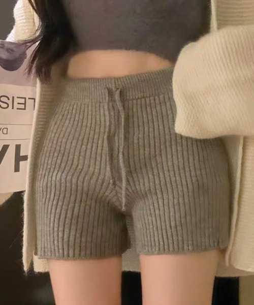 CELENA(セレナ)の「ウォームリブ・ニットショーツ(その他パンツ・レディース・ブラック/ホワイト/グレー/カーキ・FREE)」の15枚目の写真