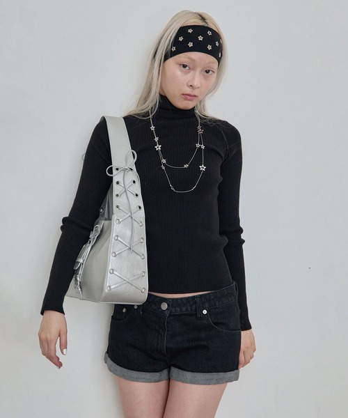Heart Tattoo(ハートタトゥー)の「star long necklace turtle Knit / スターロングネックレスタートルニット(ニット/セーター・レディース・ブラック/ホワイト・FREE)」の12枚目の写真
