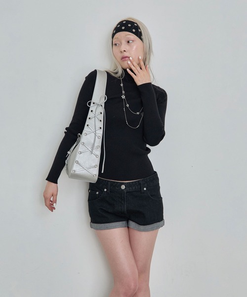 Heart Tattoo(ハートタトゥー)の「star long necklace turtle Knit / スターロングネックレスタートルニット(ニット/セーター・レディース・ブラック/ホワイト・FREE)」の13枚目の写真