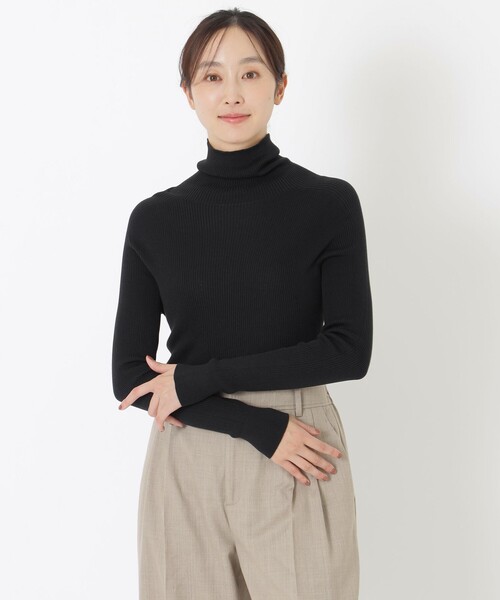 S.ESSENTIALS(エスエッセンシャルズ)の「【ウォッシャブルシルク】タートルネック(ニット/セーター・レディース・ブラック/オフホワイト/レッド系その他・38)」の5枚目の写真
