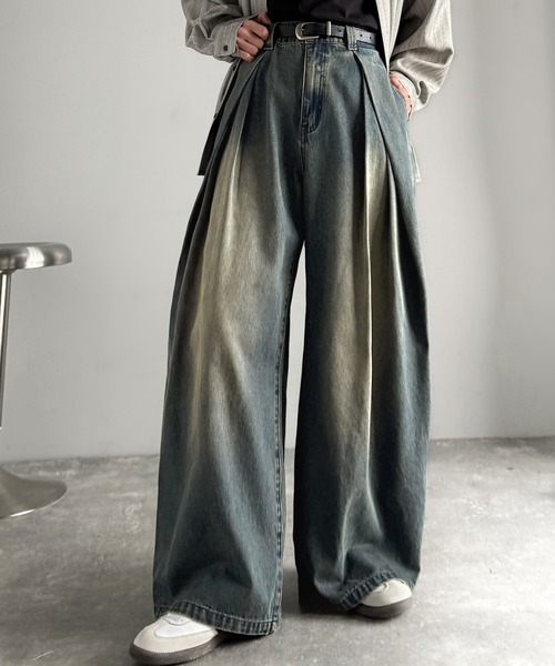 Classical Origin（クラシカルオリジン）の「ヴィンテージ加工3タックワイドバルーンデニムパンツ／Vintage-Washed Three-Tuck Wide Balloon Denim Pants（デニムパンツ・メンズ・ブラック×ベージュ/インディゴブルー・LARGE/MEDIUM/SMALL）」の8枚目の写真