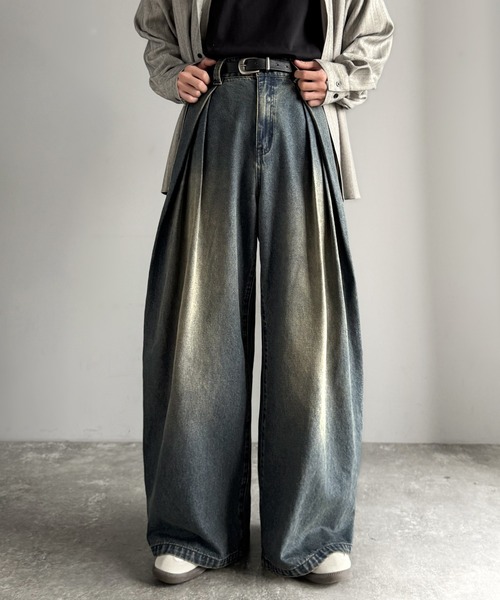 Classical Origin（クラシカルオリジン）の「ヴィンテージ加工3タックワイドバルーンデニムパンツ／Vintage-Washed Three-Tuck Wide Balloon Denim Pants（デニムパンツ・メンズ・ブラック×ベージュ/インディゴブルー・LARGE/MEDIUM/SMALL）」の7枚目の写真