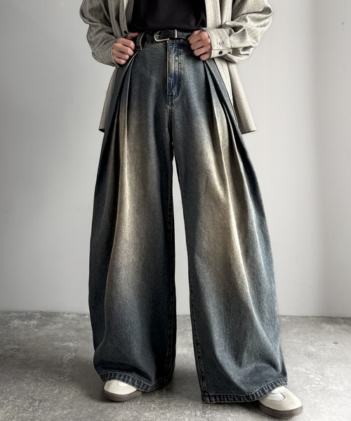 Classical Origin（クラシカルオリジン）の「ヴィンテージ加工3タックワイドバルーンデニムパンツ／Vintage-Washed Three-Tuck Wide Balloon Denim Pants（デニムパンツ・メンズ・ブラック×ベージュ/インディゴブルー・LARGE/MEDIUM/SMALL）」の20枚目の写真