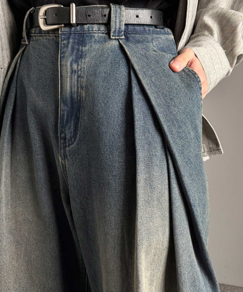 Classical Origin（クラシカルオリジン）の「ヴィンテージ加工3タックワイドバルーンデニムパンツ／Vintage-Washed Three-Tuck Wide Balloon Denim Pants（デニムパンツ・メンズ・ブラック×ベージュ/インディゴブルー・LARGE/MEDIUM/SMALL）」の16枚目の写真