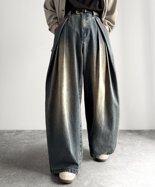 Classical Origin（クラシカルオリジン）の「ヴィンテージ加工3タックワイドバルーンデニムパンツ／Vintage-Washed Three-Tuck Wide Balloon Denim Pants（デニムパンツ・メンズ・ブラック×ベージュ/インディゴブルー・LARGE/MEDIUM/SMALL）」の13枚目の写真