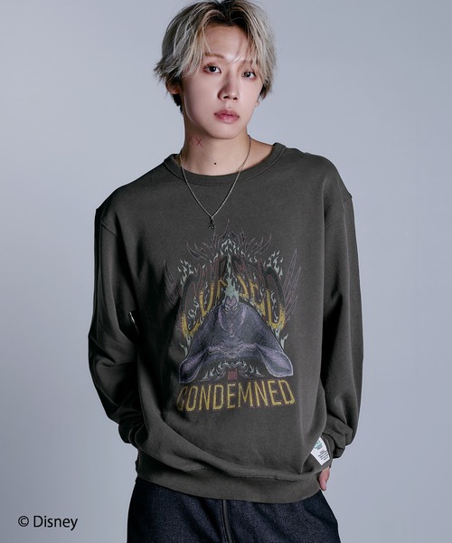 Disney(ディズニー)の「"Disney Villains " Villains/ヴィランズ 別注ルーズシルエットヴィンテージ加工スウェット【UNISEX】(スウェット・レディース・ブラック系1/ブラック系4/ブラック系2/ブラック系3・L/M)」の2枚目の写真