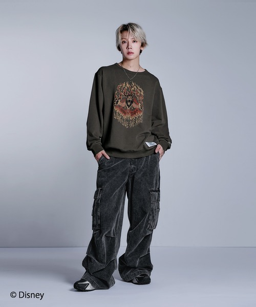 Disney(ディズニー)の「"Disney Villains " Villains/ヴィランズ 別注ルーズシルエットヴィンテージ加工スウェット【UNISEX】(スウェット・レディース・ブラック系1/ブラック系4/ブラック系2/ブラック系3・L/M)」の13枚目の写真