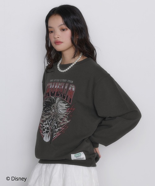 Disney(ディズニー)の「"Disney Villains " Villains/ヴィランズ 別注ルーズシルエットヴィンテージ加工スウェット【UNISEX】(スウェット・レディース・ブラック系1/ブラック系4/ブラック系2/ブラック系3・L/M)」の17枚目の写真