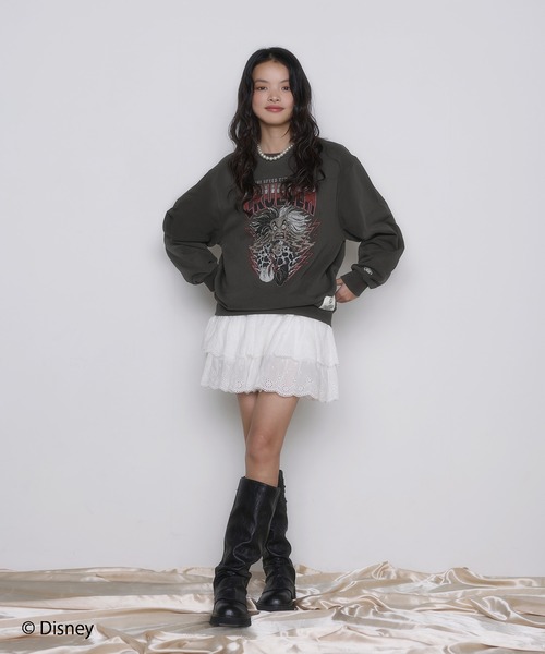 Disney(ディズニー)の「"Disney Villains " Villains/ヴィランズ 別注ルーズシルエットヴィンテージ加工スウェット【UNISEX】(スウェット・レディース・ブラック系1/ブラック系4/ブラック系2/ブラック系3・L/M)」の22枚目の写真