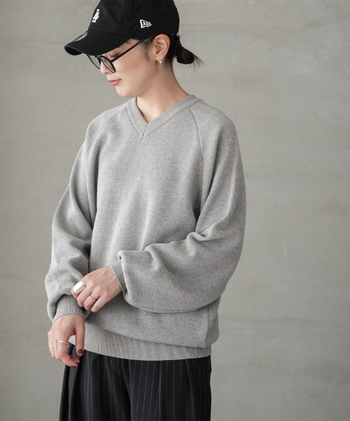 SOLAMONAT(ソラモナ)の「ウエハースニット Vネックプルオーバー(ニット/セーター・レディース・杢グレー/チャコールグレー/ホワイト/ネイビー/ブラック・FREE)」の4枚目の写真