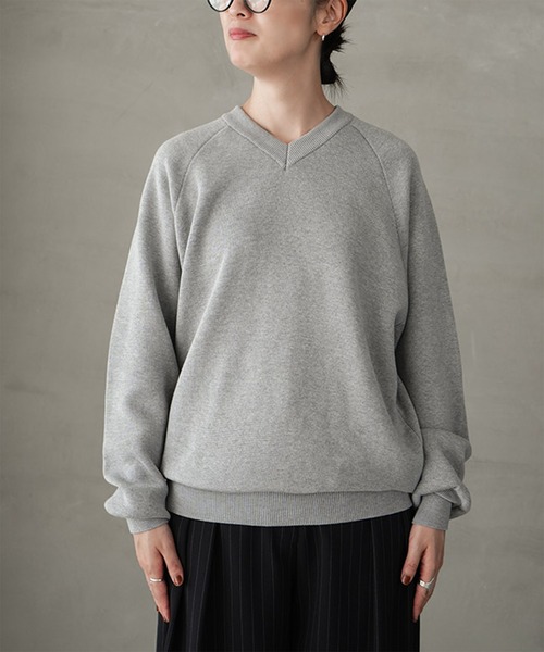 SOLAMONAT(ソラモナ)の「ウエハースニット Vネックプルオーバー(ニット/セーター・レディース・杢グレー/チャコールグレー/ホワイト/ネイビー/ブラック・FREE)」の17枚目の写真