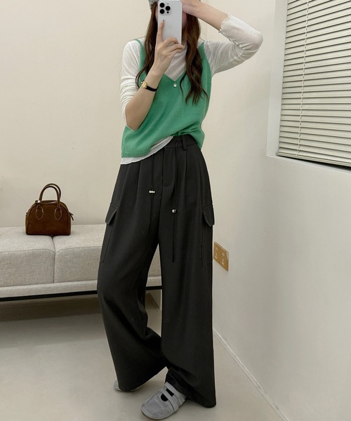 DAY CLOSET(デイ クローゼット)の「【ドローコードウエスト調節可/バックゴム】カーゴ風ルーズタックツイルワイドパンツ レディース(カーゴパンツ・レディース・グレー系その他/ダークグレー/ブラック・L/S/M)」の11枚目の写真