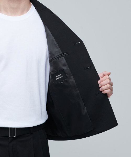 MUSINSA STANDARD（ムシンサスタンダード）の「特大クロップドブレザー[ブラック]（テーラードジャケット・メンズ・その他・MEDIUM/LARGE/X-LARGE/XX-LARGE）」の11枚目の写真