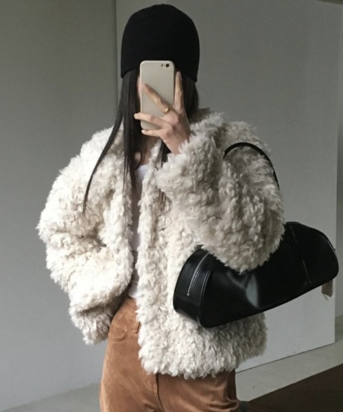 gossip!ロサンゼルス(ゴシップロサンゼルス)の「プードルボア ステンカラージャケット(その他アウター・レディース・オフホワイト/ベージュ・FREE)」の7枚目の写真