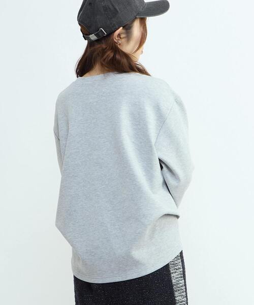 CONVERSE TOKYO（コンバーストウキョウ）の「SPINDLE LOGO TUCK SWEAT（スウェット・レディース・ベージュ/杢グレー/ブラック/ピンク・FREE）」の11枚目の写真