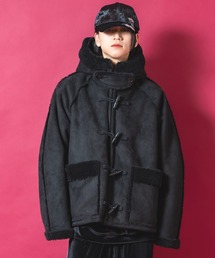 a.p.o.v.（エーピーオービー）の「a.p.o.v. ボアボンディングスウェードムートンオーバーサイズダッフルショートコート（ムートンコート）」