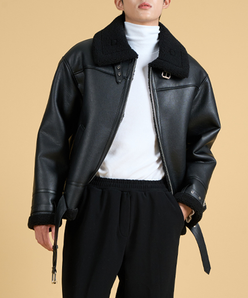 KOLEAT（コレット）の「(男女共用) B3 ベルト脱着ムートンジャケット [All_Black]（ムートンコート・メンズ・その他・LARGE/X-LARGE）」の2枚目の写真