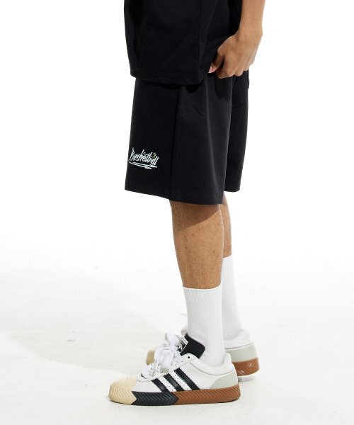 CREAM SODA LAB（クリームソーダラボ）の「バスケットボールトレーニングショートパンツ ブラック ホワイト（その他パンツ・レディース・その他・MEDIUM/LARGE/X-LARGE）」の6枚目の写真
