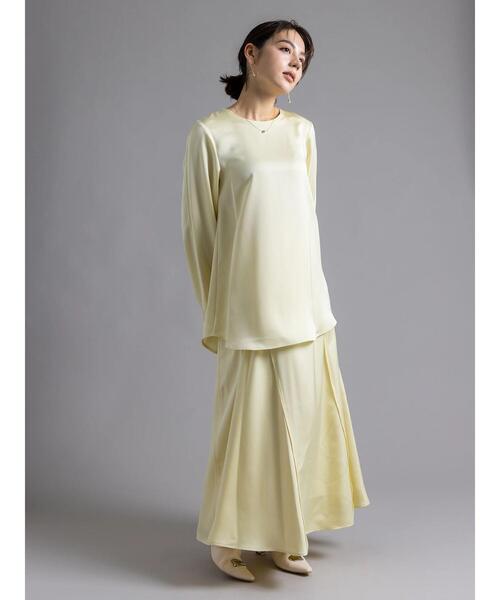 Te chichi（テチチ）の「【Atelier Bonheur】サテンバックボタンブラウス(セットアップ可)《2025winter catalog item》（シャツ/ブラウス・レディース・イエロー・F）」の4枚目の写真