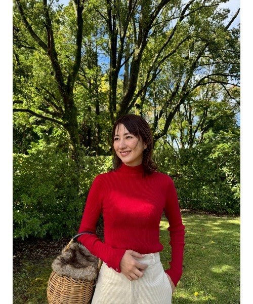 Day and Grade（デイアンドグレイド）の「【前田ゆかセレクト】シルバー釦ハイネックニット（ニット/セーター・レディース・レッド・FREE）」の6枚目の写真