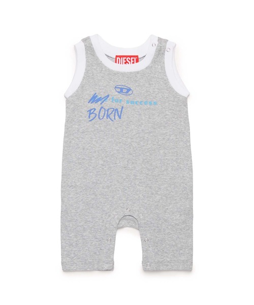 DIESEL KIDS（ディーゼルキッズ）の「DIESEL（ディーゼル）Baby ワンポイントブランドロゴロンパース（サロペット/オーバーオール・キッズ・グレー・0M）」の9枚目の写真